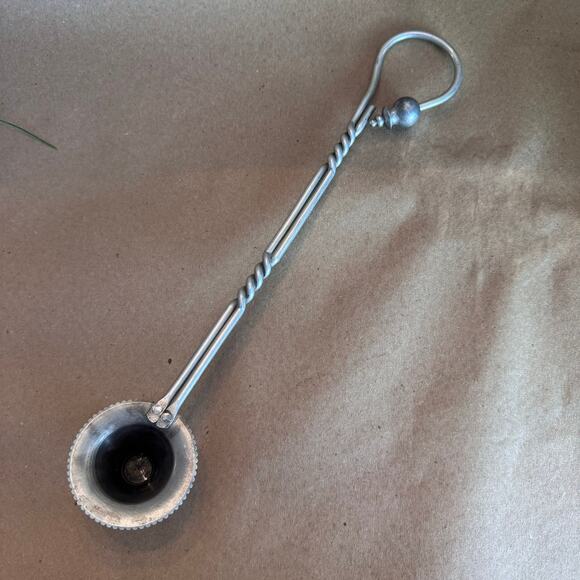 Vintage Primitive Metal Candle Snuffer - Picture 1 of 3